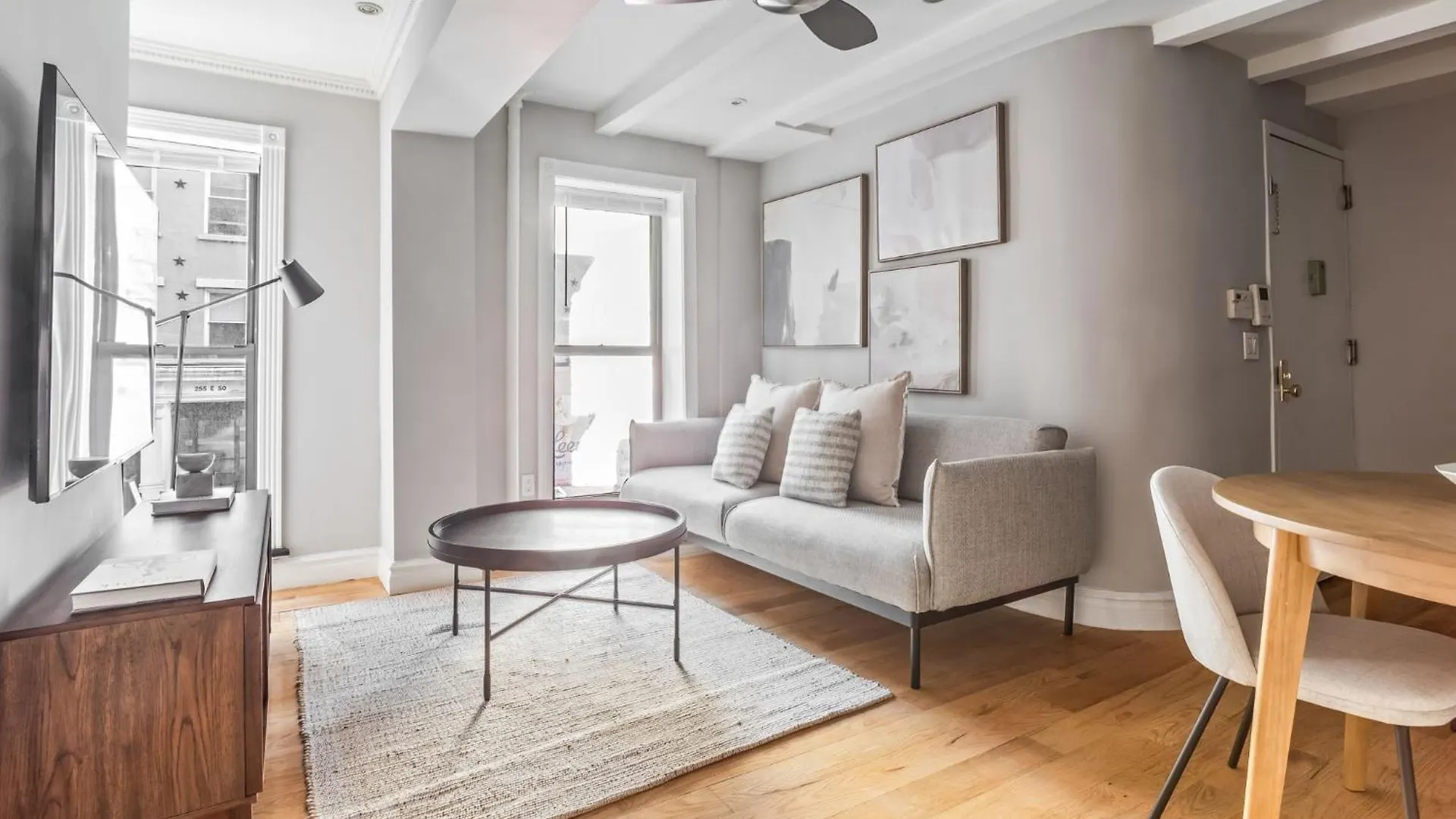 Stylish Midtown 2Bed 1Bth Apartment In The Heart Of Midtown Manhattan New York